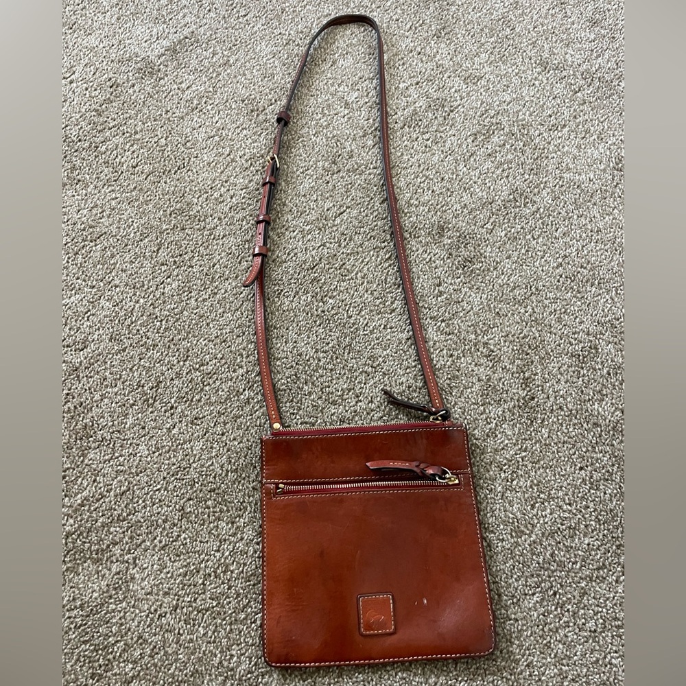 DOONEY & BOURKE - Florentine Letter Carrier Italian Natural Cognac Crossbody Bag